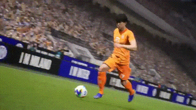 蓝黑小将镌刻忠魂,曼市魔人撕碎防线!(图5) 蓝黑小将镌刻忠魂,曼市魔人撕碎防线!