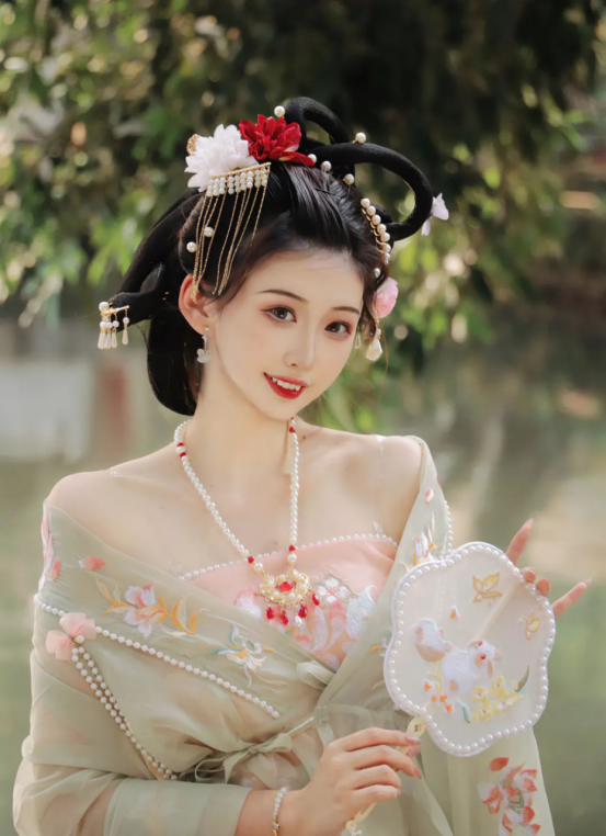 《射雕》十重绝学巅峰实战，一击破敌！玩家：这伤害太牛了