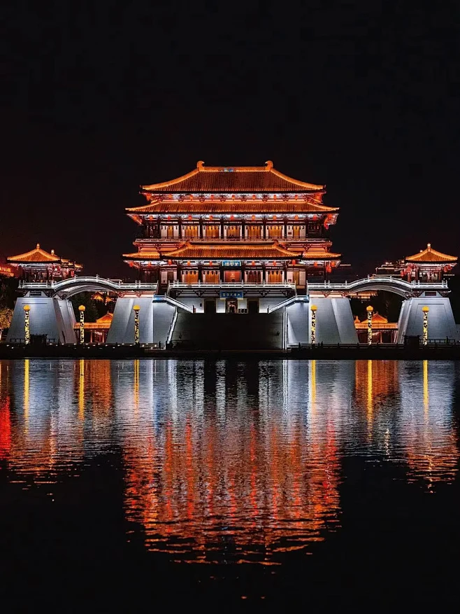 玩《天龙八部·归来》爽上天！无人机烟花秀今晚21:30亮相西安