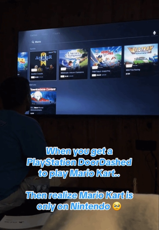 海外网红情侣想玩《马力欧卡丁车》，购入PS5后傻眼(图1)