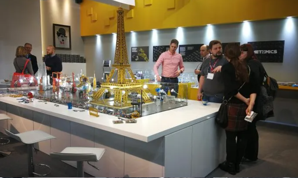 拼酷ChinaJoy全球首发“点翠·二十二凤冠”，以拼装潮玩续写千年国粹华章(图8)