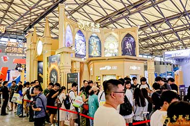 破界共生：老凤祥携七大 IP 登陆 ChinaJoy，解锁非遗传承新语境