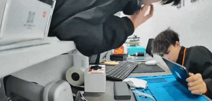 想不到都2025年了，小米手机还是得靠“抢”的(图7)