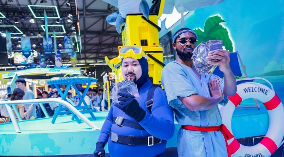 潜水员戴夫现身ChinaJoy，制作人黄载皓入驻微博(图6)