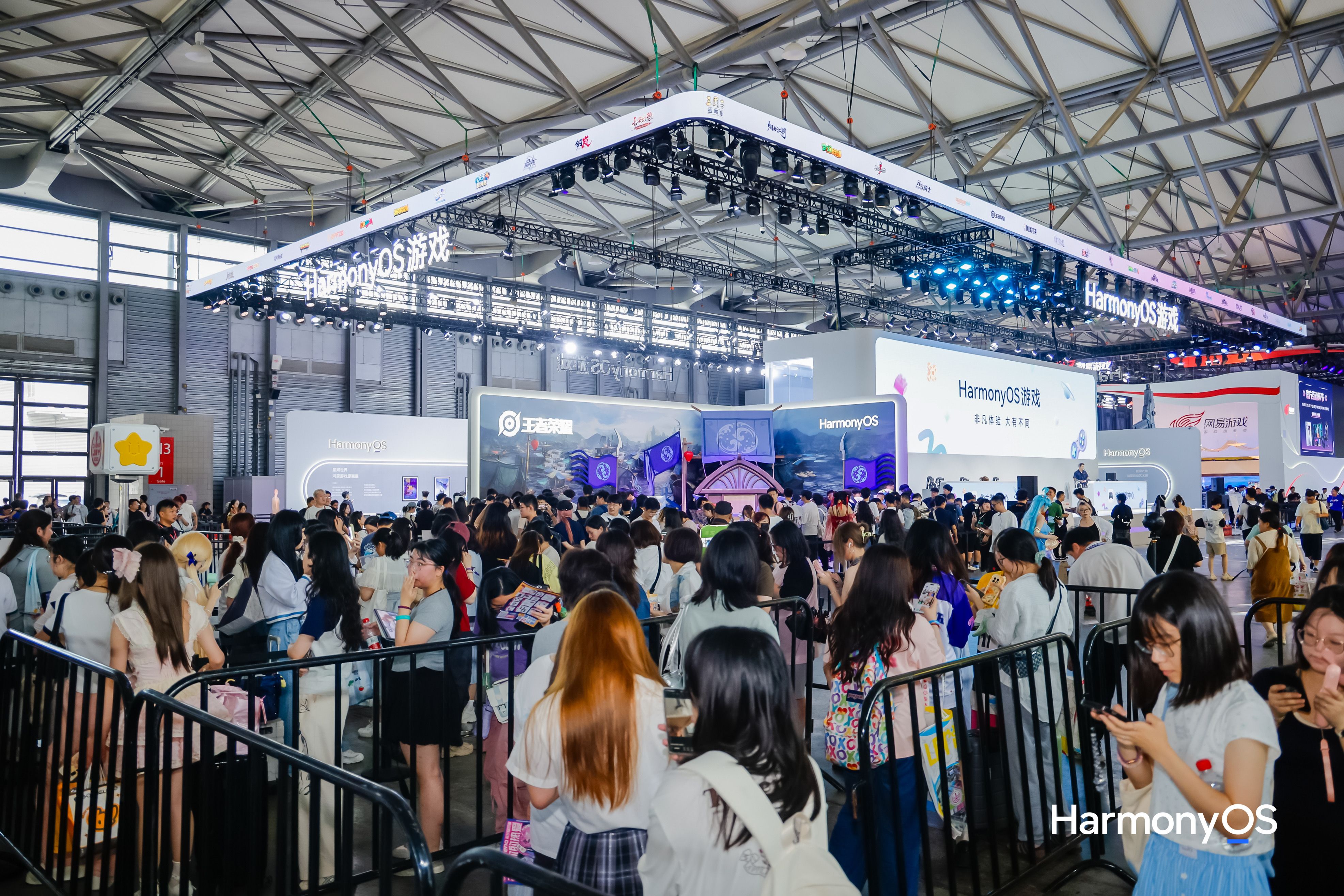 鸿蒙游戏亮相ChinaJoy：碰一碰、声控等创新玩法，重构游戏交互边界(图2)