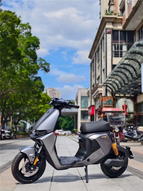 安全不是空喊口号，九号电动车安全如何成为骑行者的隐形保镖(图1)