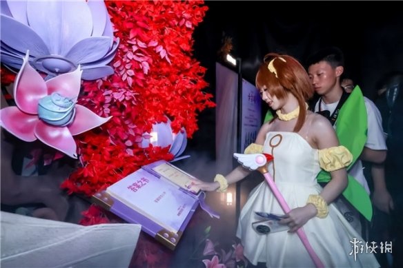 LOL生日会牌面，各女神COSER亲临现场！(图16)