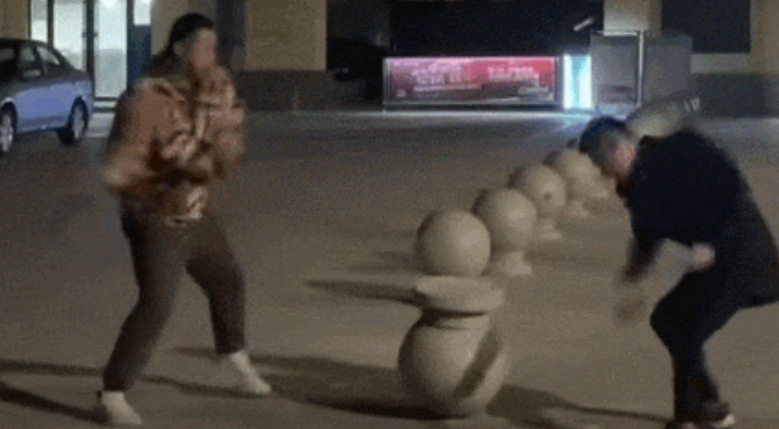 当代网友的新XP竟是站街、不卖、还挡道的石墩子？(图20)