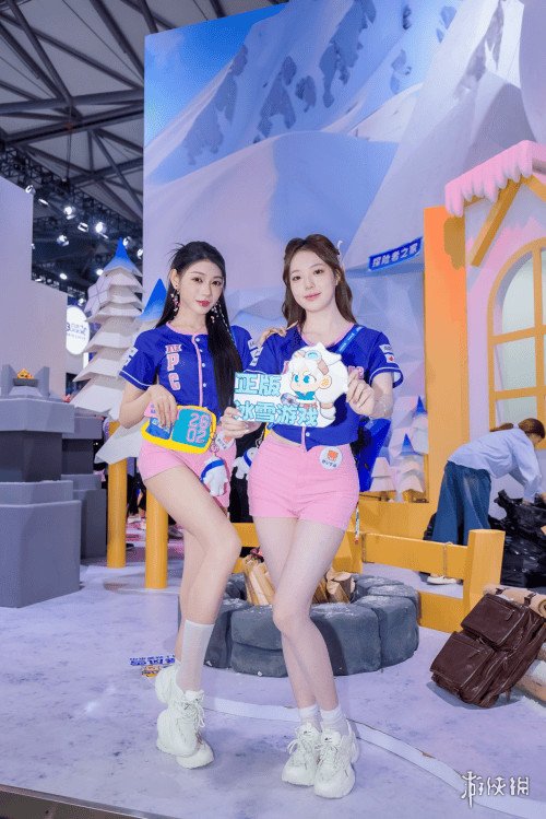 大白熊出没！世纪华通《无尽冬日》展台打造夏日冰爽打卡点 (图7)