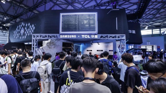 尖端显示科技重塑游戏视界：三星显示器闪耀2025 ChinaJoy(图1)