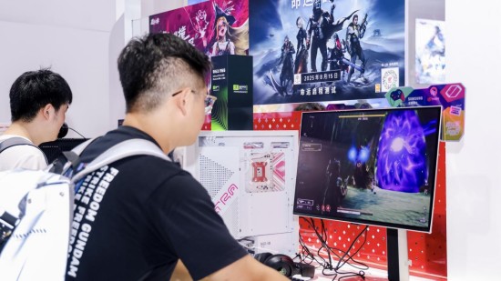 尖端显示科技重塑游戏视界：三星显示器闪耀2025 ChinaJoy(图9)