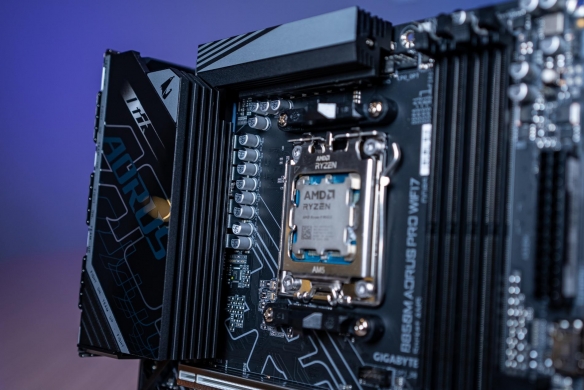 AM5平台性价比新标杆：技嘉B850M电竞雕驯服9950X(图4)