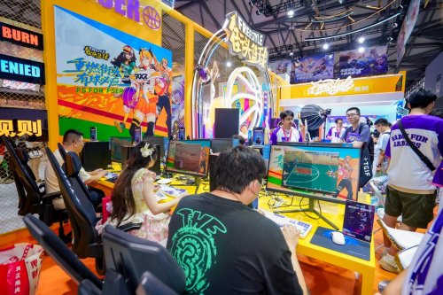 《街头篮球》燃动ChinaJoy现场 SFSA总决赛即将打响(图2)