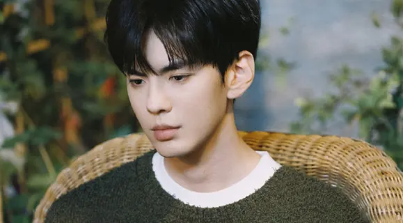 深情眼李靳屿和江露芝合作的原因是什么