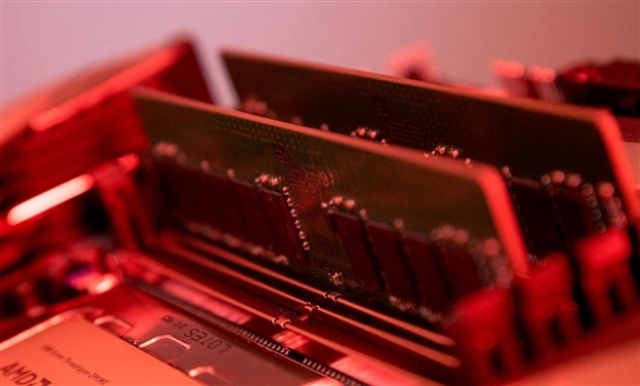 倒反天罡！DDR4内存价格反常暴涨：竟超DDR5一倍!(图2)