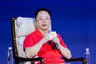 上班可以安心摸鱼了！周鸿祎：智能体将变成赛博牛马