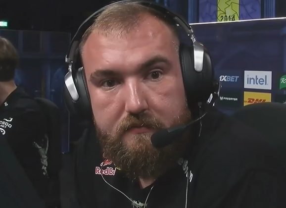 Cs科隆决赛大超五杀，扮猪吃老虎？(图1)