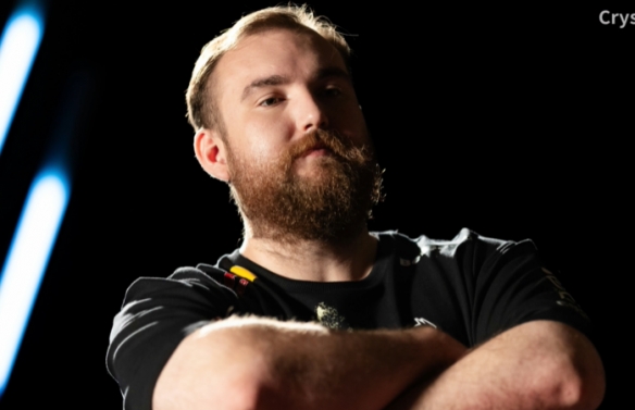 Cs科隆决赛大超五杀，扮猪吃老虎？(图11)