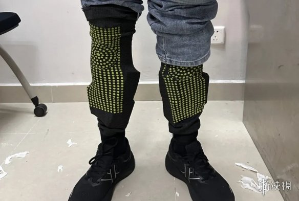 海关查获走私大量《明末渊虚之羽》光盘:藏匿于衣物中(图4)