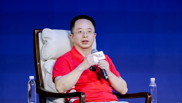 上班可以安心摸鱼了！周鸿祎：智能体将变成赛博牛马(图1)