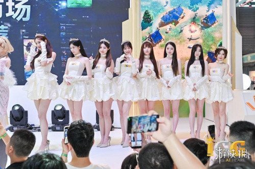 韩国人气Coser闪耀展区，会玩梗的IGG承包了2025ChinaJoy玩家的所有尖叫(图12)