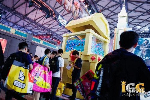 韩国人气Coser闪耀展区，会玩梗的IGG承包了2025ChinaJoy玩家的所有尖叫(图19)