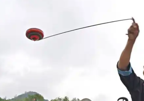 非遗技艺“壮族飞陀”中的“飞陀”是哪种物品的前身？