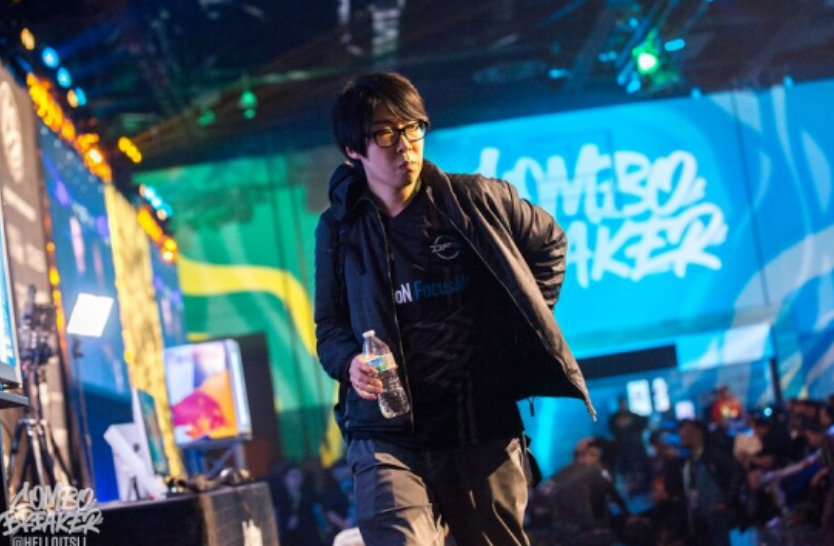 输掉比赛秒变张口闭眼男，bro的战败cg可太有张力了！(图5)