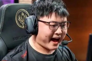 前LPL解说昊恺公开向Uzi喊话：若再不联络就将“爆料” 