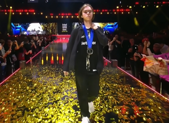 第三位幻神加冕，森载洞——CS的三座山(图9)