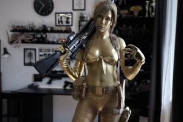 俄妹COS《合金装备5》静静：金色皮肤实太还原了！