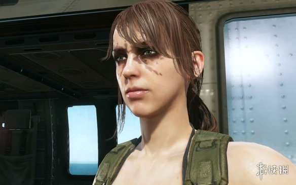 俄妹COS《合金装备5》静静：金色皮肤实太还原了！(图9)