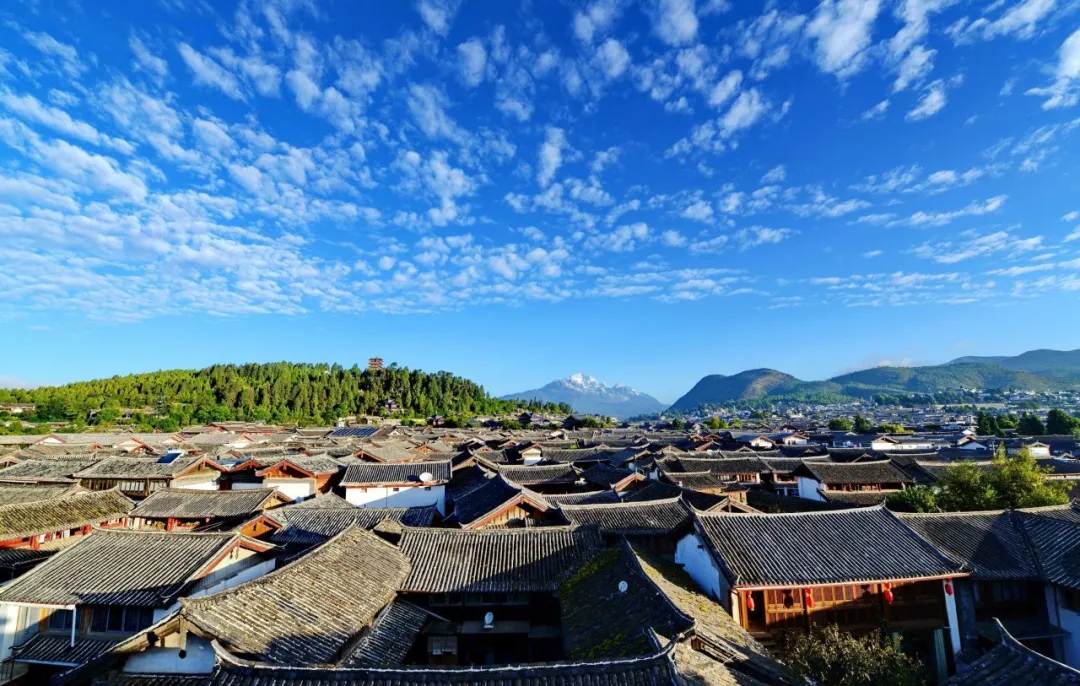 云南丽江纳西族联动外观上线，将千年非遗复刻进游戏，共赏民族文化之美~