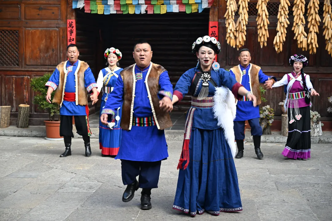 云南丽江纳西族联动外观上线，将千年非遗复刻进游戏，共赏民族文化之美~