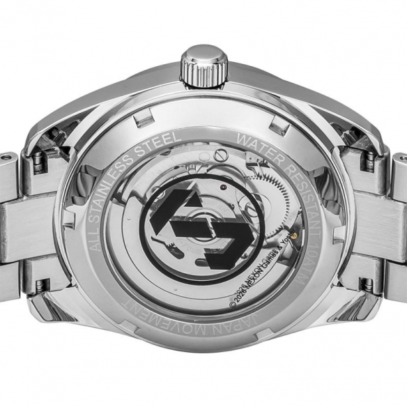 附赠限定款拭镜布！《蔚蓝档案》联名机械表明年推出(图3)