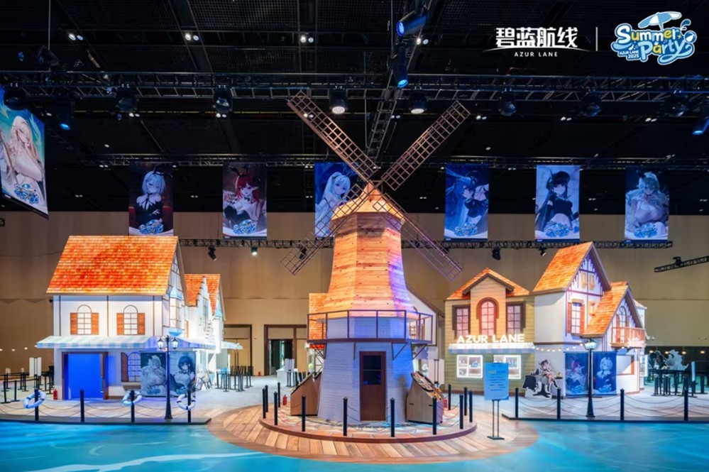 碧蓝夏日清凉奇旅《碧蓝航线》2025港区盛夏清凉节三城巡礼圆满收官