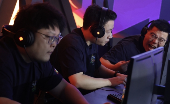 时隔十年绝潘再称王 王以太助阵SFSA总决赛演绎热单(图8)