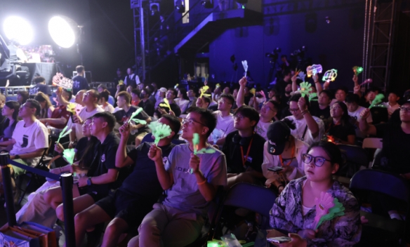 时隔十年绝潘再称王 王以太助阵SFSA总决赛演绎热单(图1)