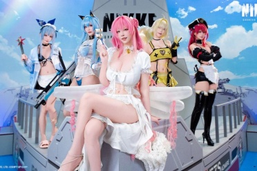 东京Comic Market《胜利女神 妮姬》展位泳装造型吸睛