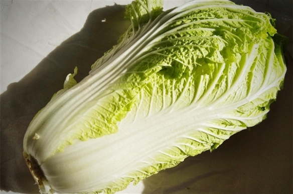 韩国最低月薪将涨到11215元！然而一颗大白菜卖36元？(图1)