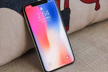 网友发现iPhone闹钟滚轮非无限循环 滑动尽头为16:39