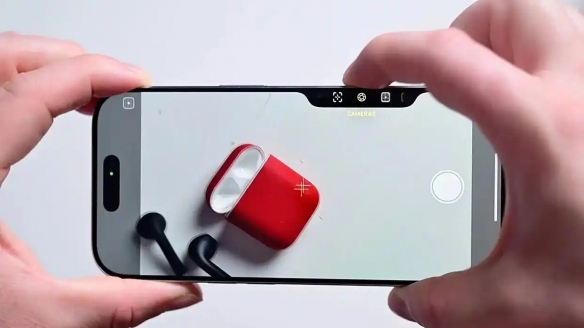 曝iPhone相机控制键将被淘汰！元件订购工作已停止(图2)