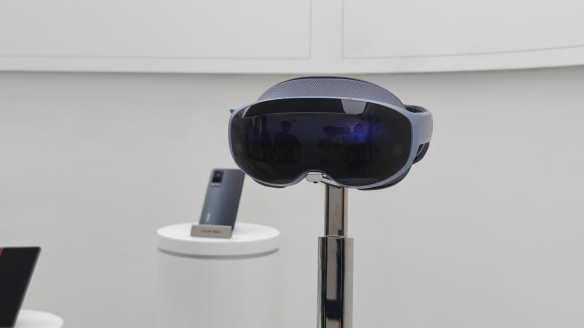 vivo执行副总裁：vivo Vision价格将落在1万元附近(图1)