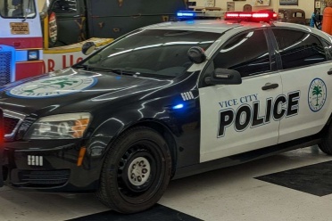 一辆警车上架拍卖平台：用于《GTA6》扫描 10美元起拍