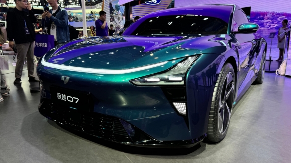 极越回应二手车商售卖8888元车辆质保券：从未授权(图2)