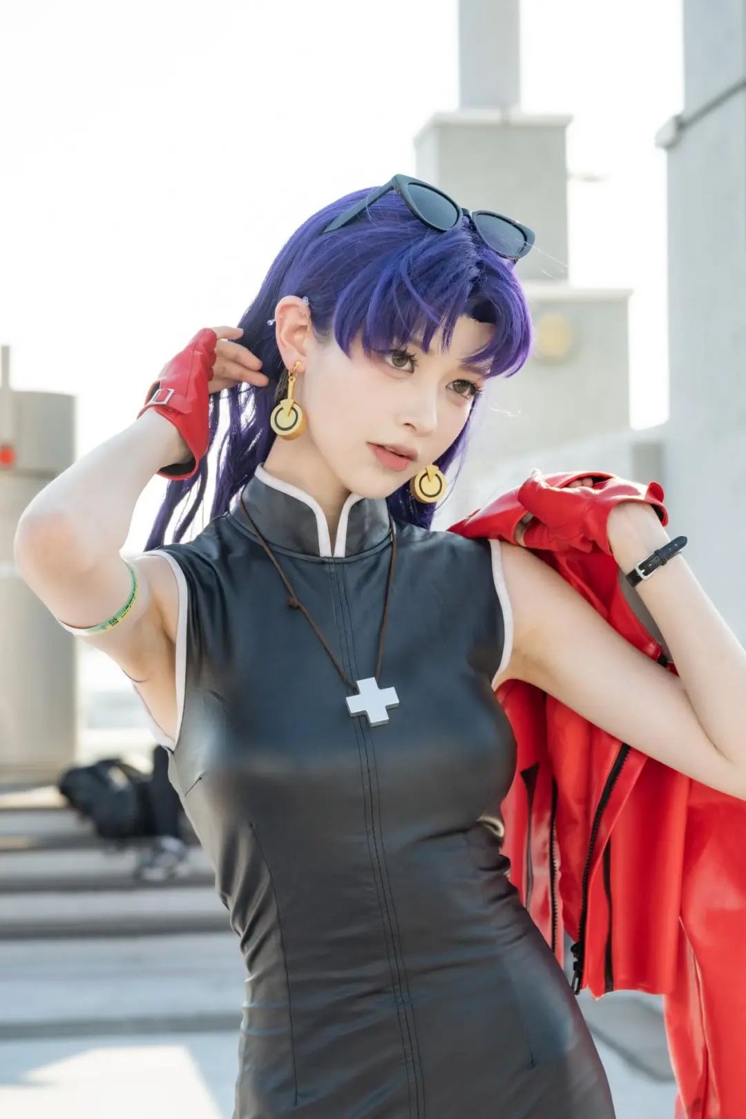 C106本子作者承诺女主永不脱丝袜！还找美少女Coser摆摊帮卖本~(图24)