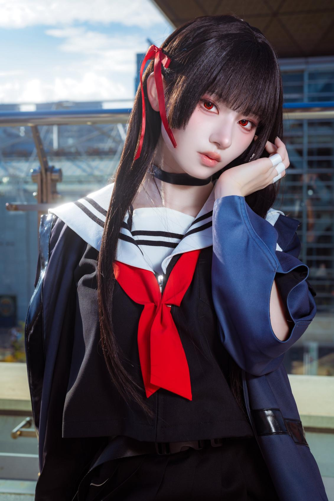 C106本子作者承诺女主永不脱丝袜！还找美少女Coser摆摊帮卖本~(图22)