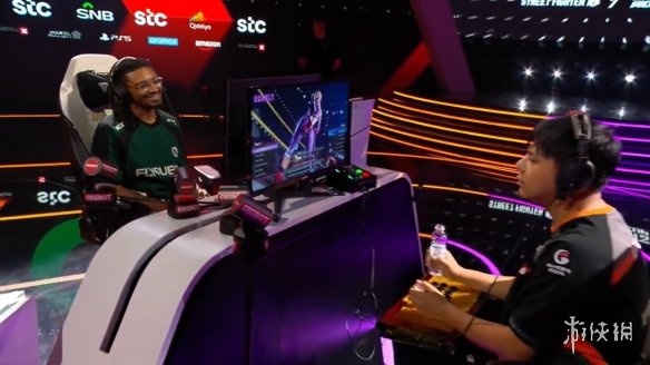 中国格斗界最高的山最长的河——小孩曾卓君卫冕冠军(图7)