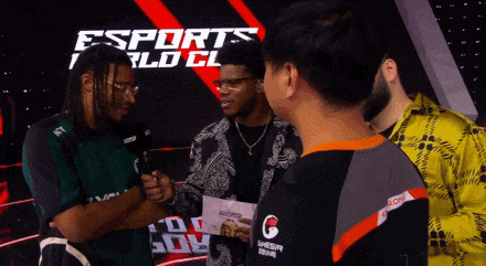 在赛场上捡了个手柄，这下得被人唠一辈子了(图5)