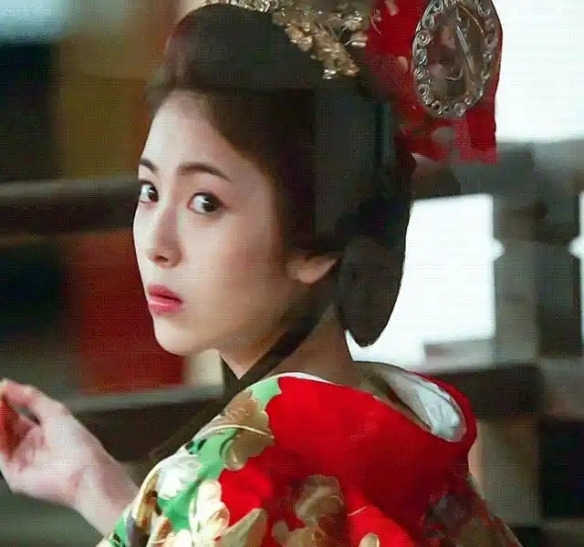 岛哥哥严选！小岛秀夫分享国民美女滨边美波写真集！(图5)